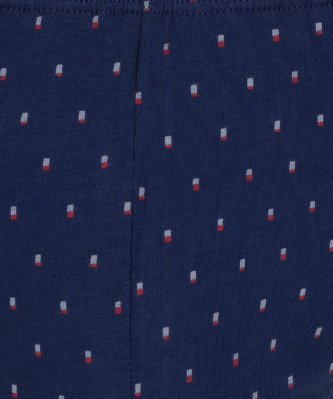 W 3-packu znajdują się slipy męskie w kolorach: granatowym i ciemno-niebieskim (pokryte drobnych rozmiarów wzorkami w prostokąty) oraz czerwonym (gładkie) #4