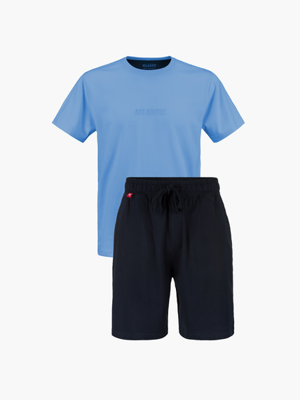 Piżama męska składa się z dwóch elementów: spodenek długości do kolan, w czarnym kolorze oraz ciemno-niebieskiej koszulki #4